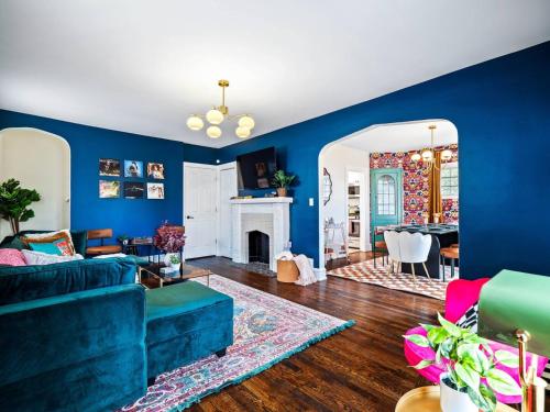 Hot Tub Ping Pong Sleeps 9 Retro Fun