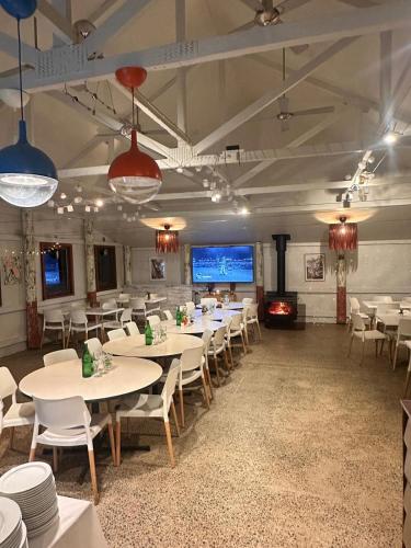 Étterem, Wellington Forest Cottages  & bar cafe  in Wellington Mill