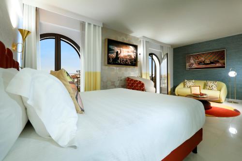 room detail thumbnail 0