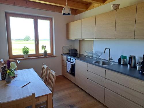 FeWo "AlpakaZeit" im ökologischen Holzhaus mit traumhafter Aussicht und Alpakas (FeWo "AlpakaZeit" im okologischen Holzhaus mit traumhafter Aussicht und Alpakas) in Unteregg