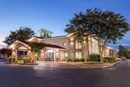 La Quinta Inn by Wyndham Huntsville Research Park in Huntsville, USA