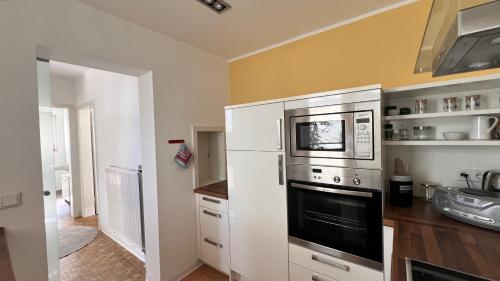 Ferienwohnung mit Garten am Wald in บาร์ซิงเฮาเซิน