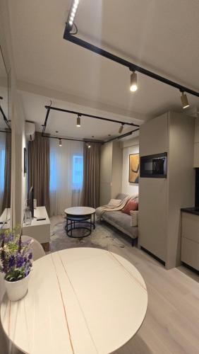 Amelie - Ultracentral Cozy 1BR Apartment in the heart of Bucharest, Bukareszt (zdjęcie 2)