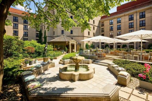 Létesítmények, The Westin Grand Berlin near The Holocaust Memorial - Memorial to the Murdered Jews of Europe