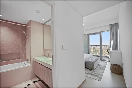Experience the Downtown Views Perfect 2BR wt Balco, Dubai (foto 7)