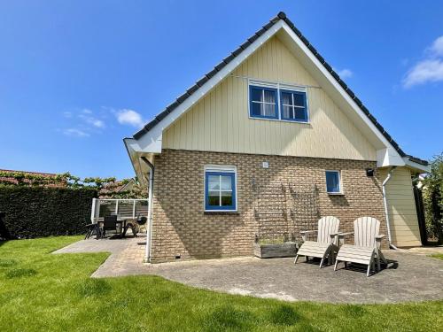 Garden, Holiday Home in Schoorl near Sandy Beaches near Het Lange