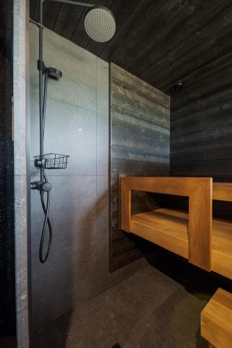 Sauna, Villa Arctic Trail, Apartment A - Aurora view hot tube - Sauna - Lapland holiday in Röhkömukka