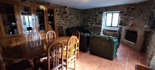 House of Serra da Cabreira in อเลม โด ริโอ