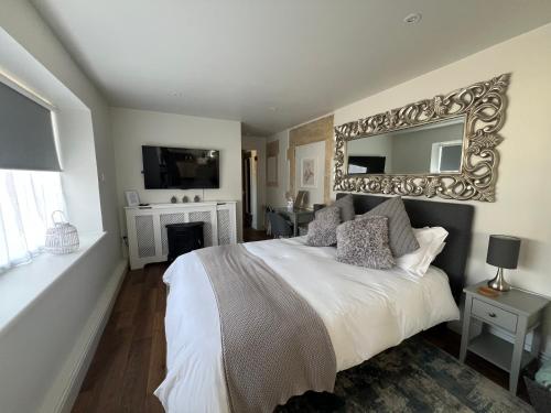 Cosy countryside stay near Bath with free parking, Bath (photo 3)