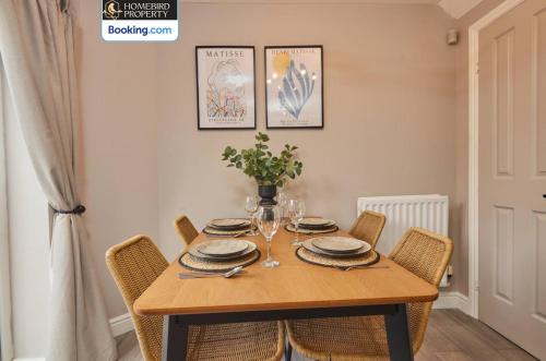Modern 2bdr House By Homebird Property Management Short Lets & Serviced Accommodation Leeds With Pri - Leeds