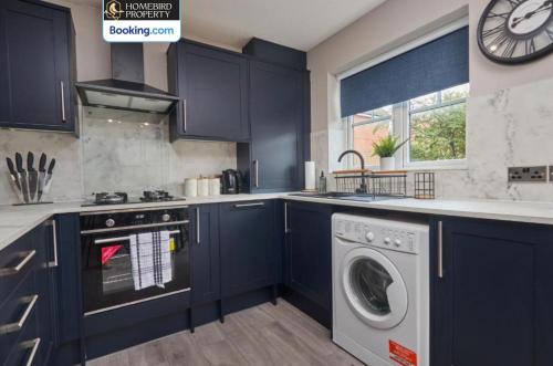 Modern 2BDR House By Homebird Property Management Short Lets & Serviced Accommodation Leeds With Private Parking & Free WiFi, Leeds (Foto 3)