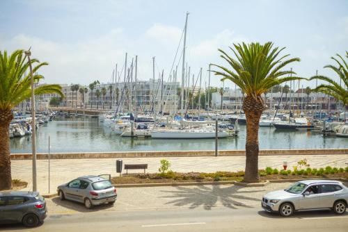 A01 - Marina Mirror Harbour 4