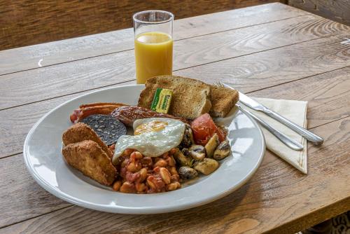 Charlcombe Inn - image 11