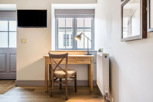 Charlcombe Inn - image 6