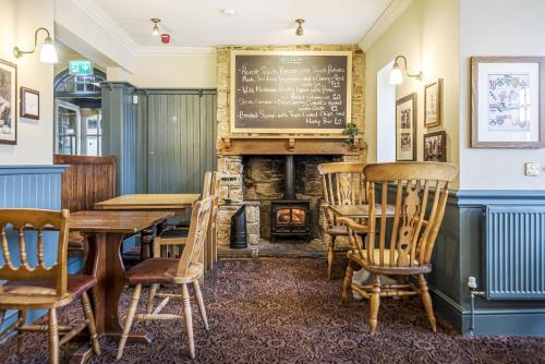 Charlcombe Inn - image 12