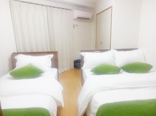 2F 3 minutes walk from Nishi-Oi Station, Shinagawa Ward, 4 stations available, surrounded by commercial streets, rich life, convenient transportation