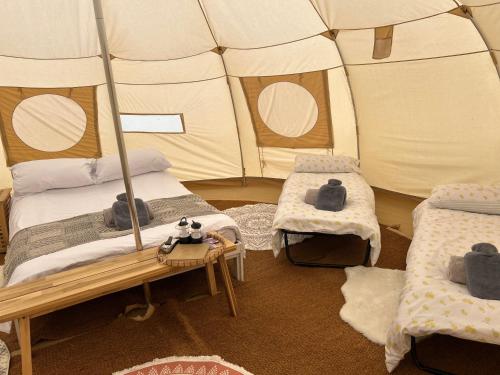 Beautiful Bell Tent Stay in บริดเด็น