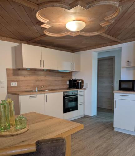 مطبخ, Gastehaus Arracher Hof in آراش