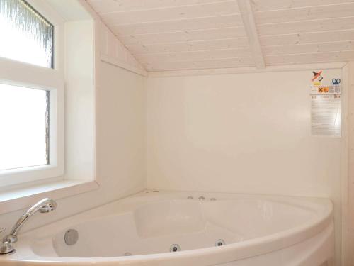 Spa, 6 person holiday home in Groemitz in Lenste