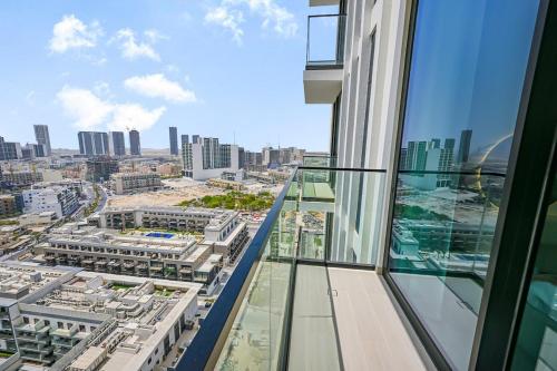 Chic 1BR with Balcony in JVC Dubai, Dubai (photo 7)