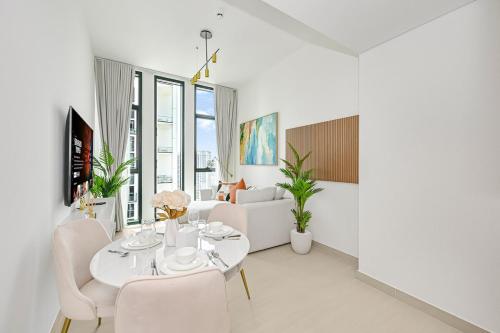 Chic 1BR with Balcony in JVC Dubai, Dubai (photo 10)