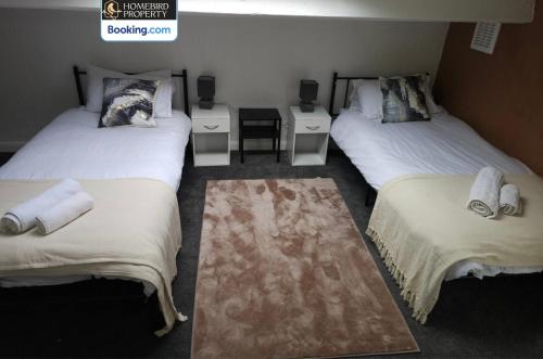 5 Bedroom House By Homebird Property Management Short Lets & Serviced Accommodation Leeds With Free Parking & Garden, Leeds (Foto 10)