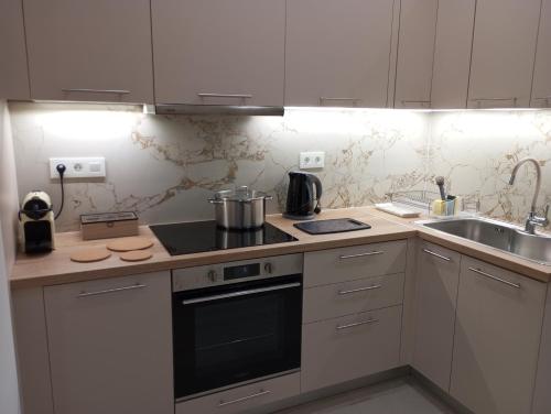 Facilities, Silver Orb in Theriso