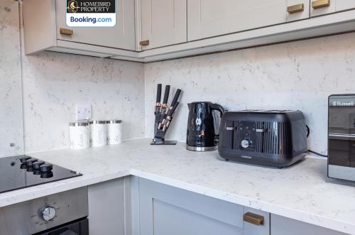 4 Cozy Double Bedroom House By Homebird Property Management Short Lets & Serviced Accommodation Leeds With Private Parking & Free WiFi, Leeds (fotografie 7)