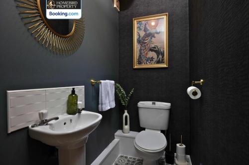 4 Cozy Double Bedroom House By Homebird Property Management Short Lets & Serviced Accommodation Leeds With Private Parking & Free WiFi, Leeds (fotografie 6)