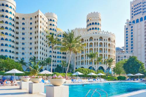 Private Suites Al Hamra Palace at golf&sea resort - Khasab Private Suites Al Hamra Palace at golf&sea resort - Khasab