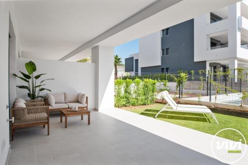 ViVi Homes - Lani - Terrace - pool - garden - image 5
