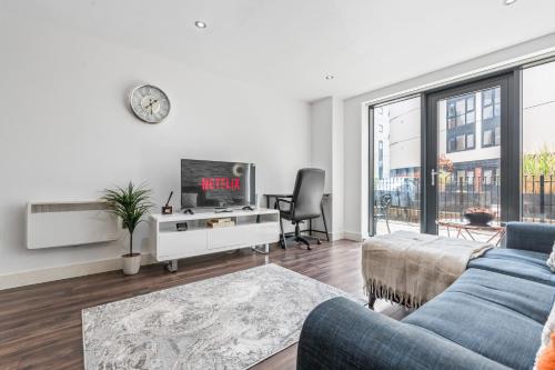 Spacious 3-Bed Flat, Guests 3, in Heart of the City with Private Outdoor Space and Parking, Birmingham (fotografie 7)