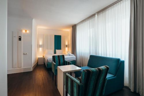 Hotel Ecu - image 13