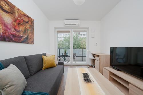 Apartment Legnicka Wroclaw with PARKING by Noclegi Renters, Breslau (Foto 10)