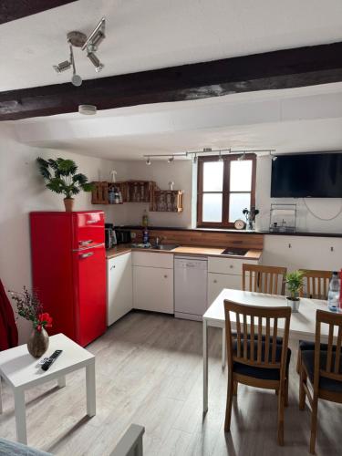 廚房, 金角假日公寓 (Ferienwohnung-Goldener Winkel) in 霍爾茨明登