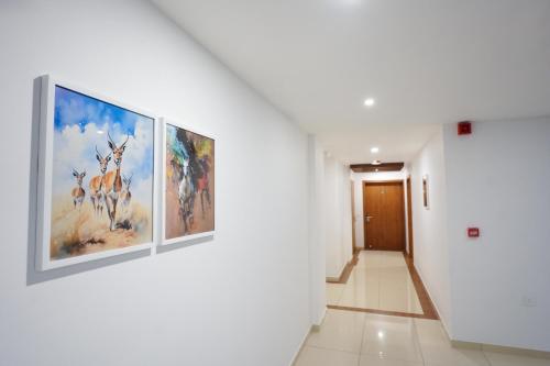 Hotel Praada Residency in โกทามังคาลาม