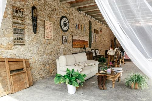 Létesítmények, Cal Rajoler in Cabanes (Girona)