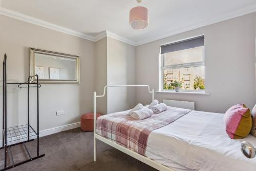 2BR Apt Near Windsor Castle, Free Parking, Balcony - By Tempstay, Windsor (photo 7)