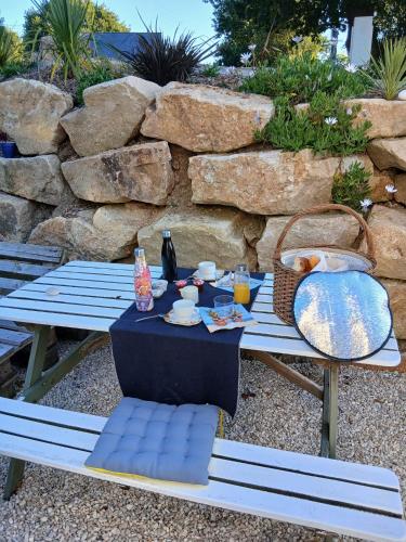 餐飲選擇, Baradoz in 拿伏爾富埃南