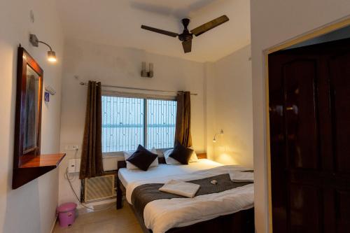 Varanasi Rest House - Varanasi