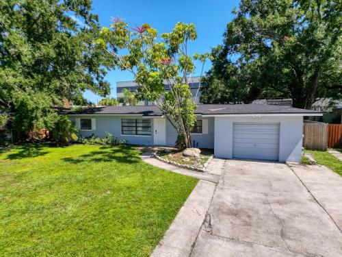 Newly Renovated Tampa Home Near Hard Rock Casino! in Tampa, USA