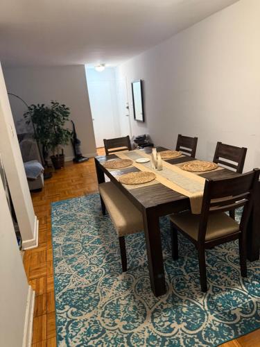 Large one bedroom apartment in โคโลเนียลวิลเลจ