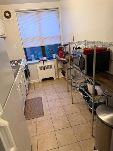Large one bedroom apartment in โคโลเนียลวิลเลจ