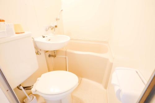 Shinjuku Area/Nishi-Shinjuku Gochome subway 6 minutes walk/西新宿五丁目车站步行6分钟 211