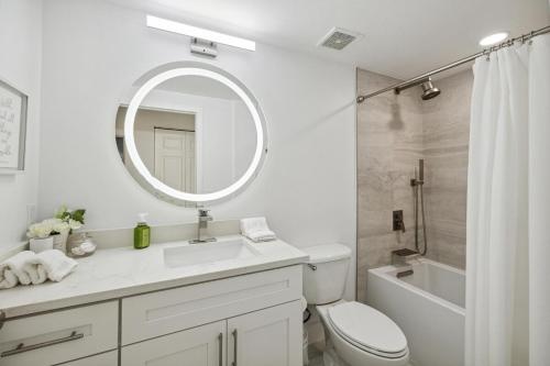 Downtown WPB Condo at the Square in West Palm Beach, USA