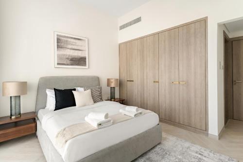 VayK - Stylish 2BR with Premium Amenities in JVC - image 8