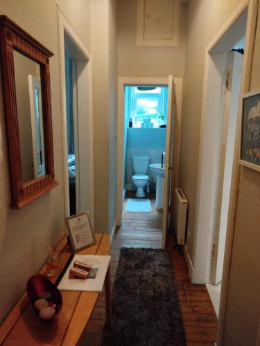 Bathroom, Lovely flat in Gorgie, Edinburgh near BT Murrayfield Stadium
