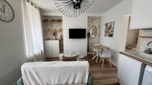 Le Refuge Urbain in Avenue de la Liberation