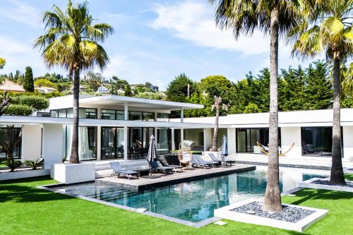 Villa L'oasis, piscine intérieur, extérieur sauna, cinéma - Location, gîte - Mougins
