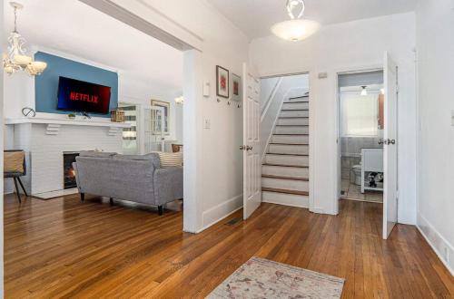 The Pinnacle at UAB - Southern Charm - Sleeps 15 in Birmingham, USA